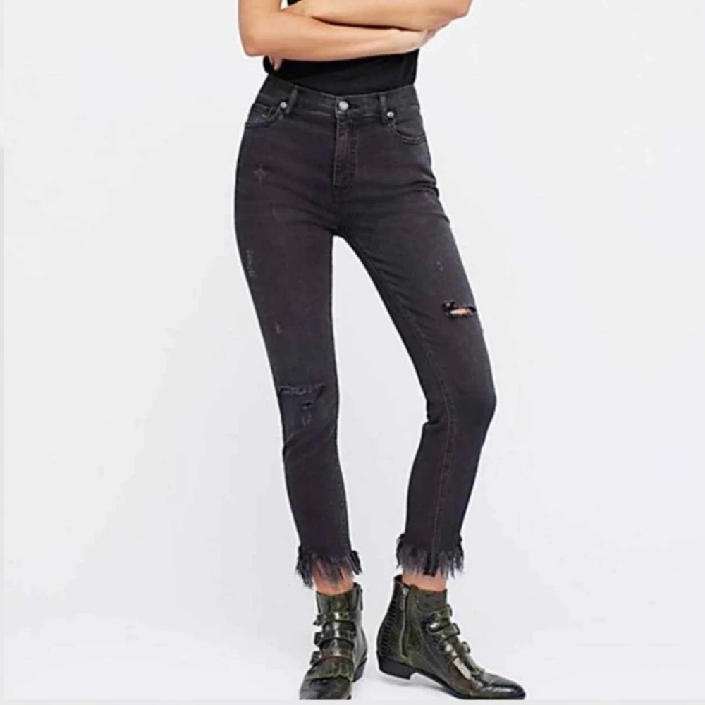 Free People Black Distressed Cropped Jeans